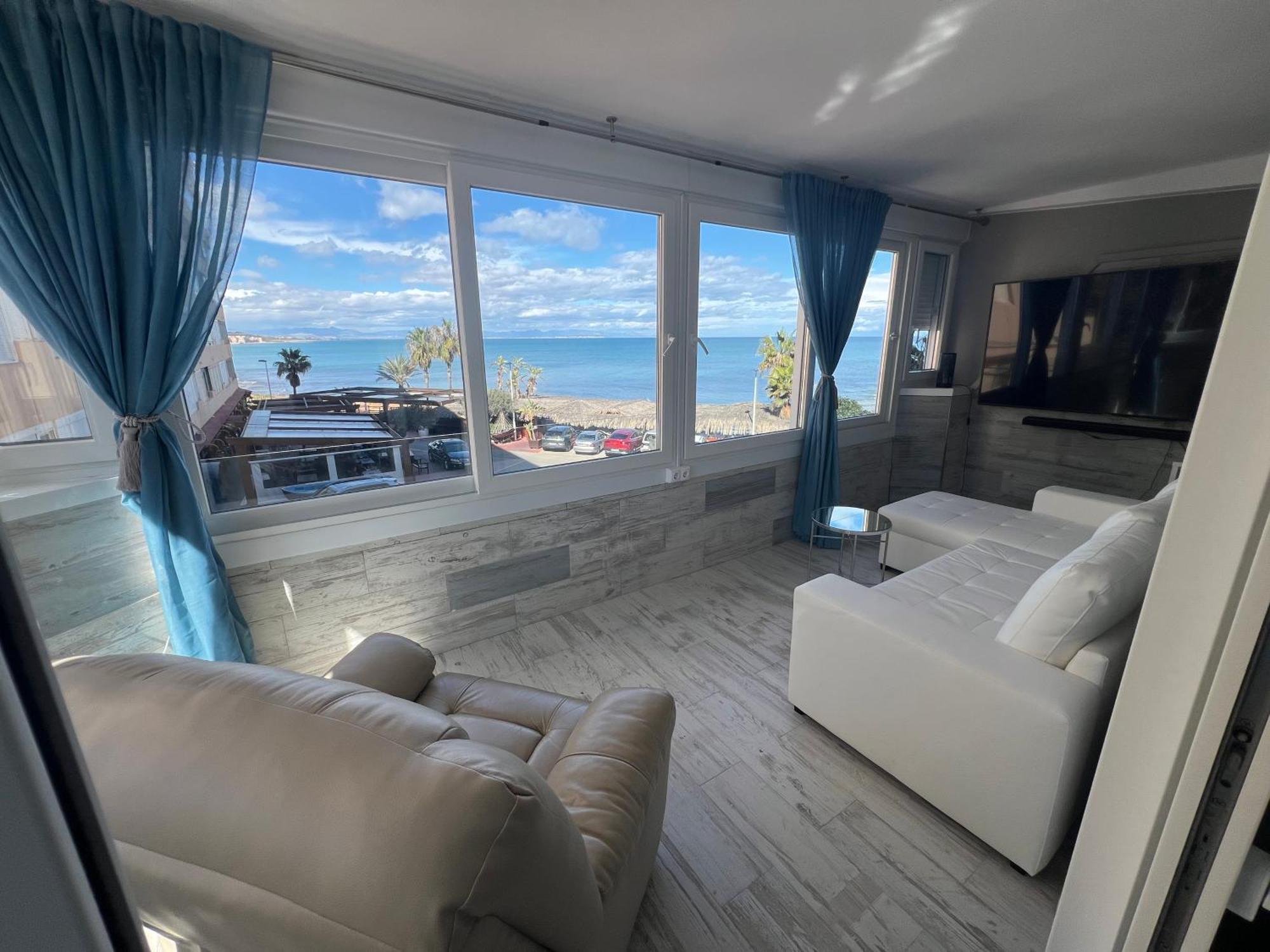 La Mata Apartment On The First Line Of The Sea Torrevieja Buitenkant foto